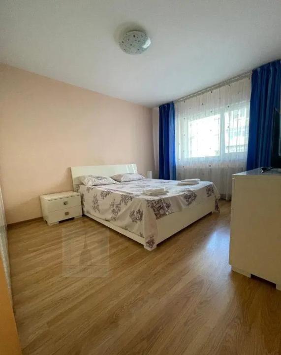 Apartament 2 camere mobilat/utilat-zona Tractorul