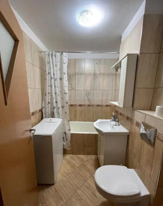 Apartament 2 camere mobilat/utilat-zona Tractorul