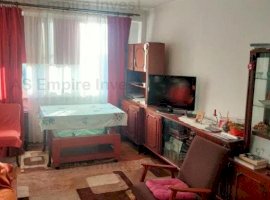 Apartament 3 camere - zona Vlahuta