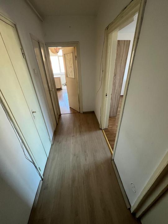 Apartament 3 camere, 2 balcoane - zona Astra(ID:16863)