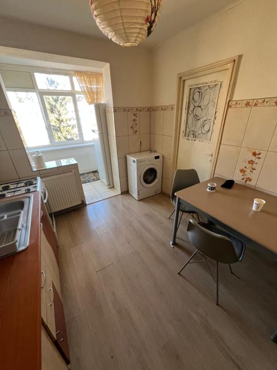 Apartament 3 camere, 2 balcoane - zona Astra(ID:16863)