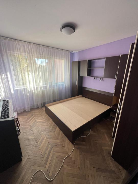 Apartament 3 camere - zona Centrul Civic (ID: 17575)