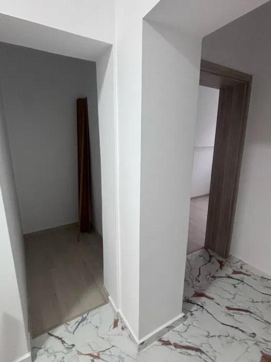 Ap 2,5 camere decomandat - zona Brasovul Vechi