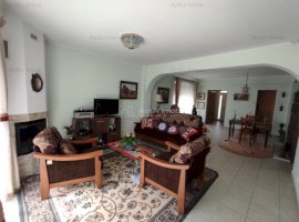 Casa / Vila 7 camere - Clinceni / Str. Monumentul Eroilor