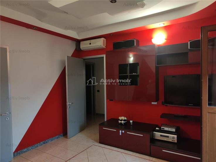 Apartament superb, cu 3 camere, foarte spatios, situat intr-o zona cu foarte multa verdeata