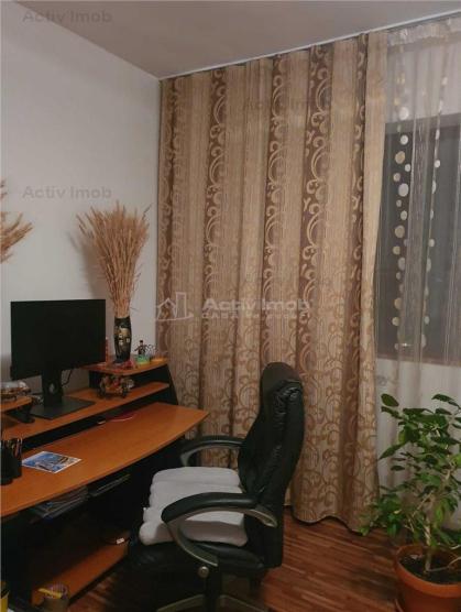 Apartament generos, cu 3 camere, s.u. 123 mp., modern mobilat si utilat, situat in cartier 9 mai