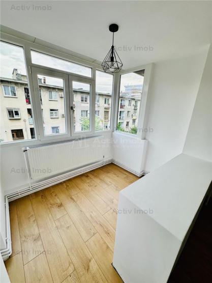 Apartament cu 2 camere, situat ultracentral, proaspat renovat, cu centrala termica si loc de parcare