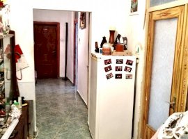 4 camere decomandate in zona Bd Unirii - Nerva Traian