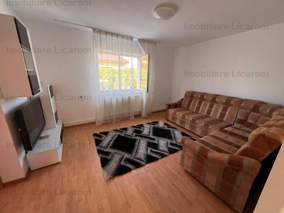 Casa cu 3 camere,Bod Colonie,curte,460 Eur/luna