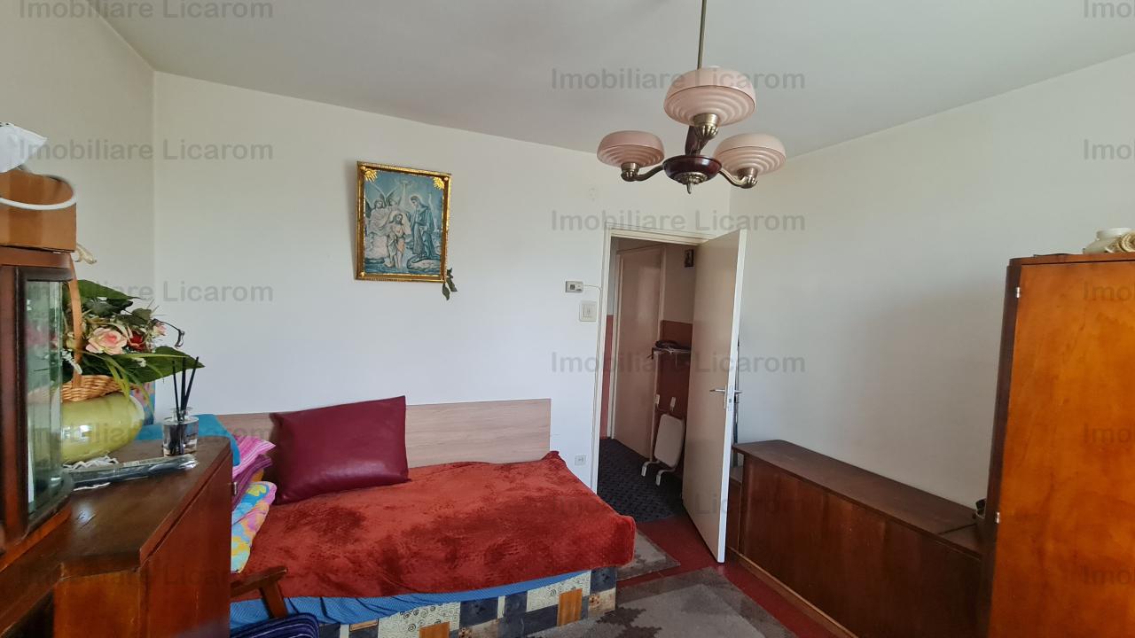 Apartament 3 camere Grivitei,intermediar,circular pret 110000 euro