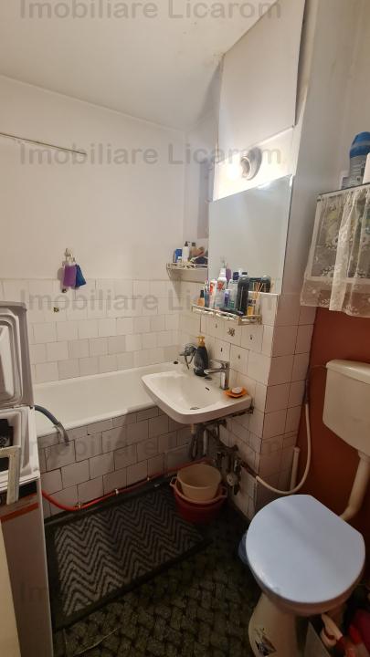 Apartament 3 camere Grivitei,intermediar,circular pret 110000 euro