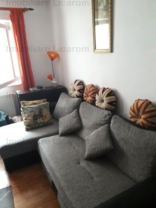 Apartament spatios 2 camere Racadau Tampei, bloc tip vila.