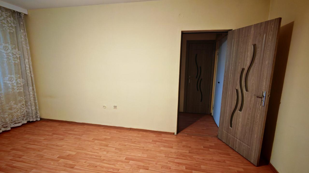 Apartament 2 camere Astra aproape de LIDL,etaj 5,liber la vanzare