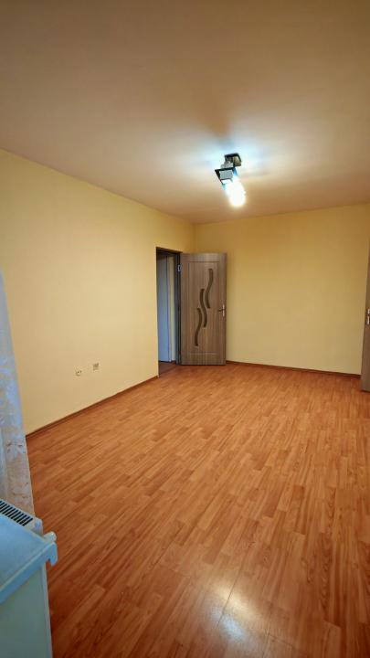 Apartament 2 camere Astra aproape de LIDL,etaj 5,liber la vanzare