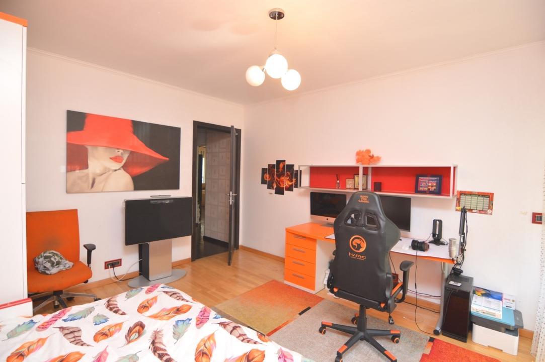 RealKom Agentie Imobiliara Stefan Cel Mare Oferta Vanzare Apartament 4 Camere Central Park