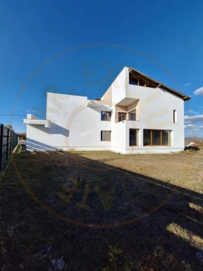 0% Comision-Casa Moderna Pitesti - Plopilor, 1500 mp teren