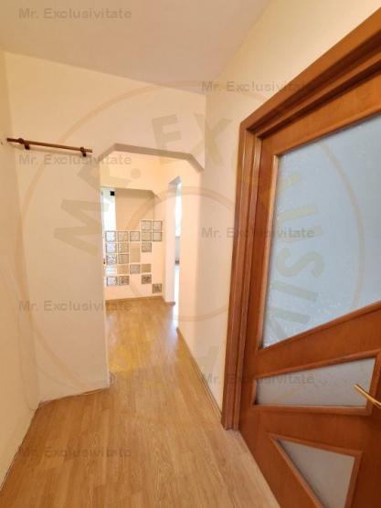 Apartament 3 camere decomandat Pitesti-Trivale, Etaj 2