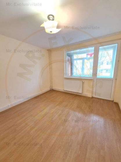 Apartament 3 camere decomandat Pitesti-Trivale, Etaj 2!