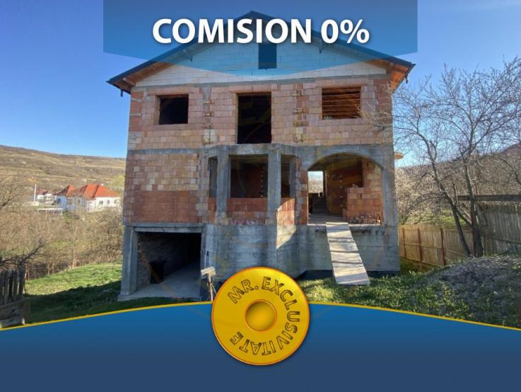 Casa la rosu loc. Stefanesti, jud. Arges. Comision 0%