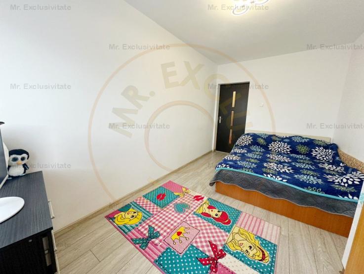 Apartament 3 camere decomandat Razboieni