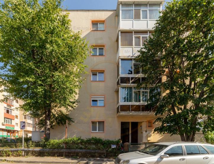 APARTAMENT 3 CAMERE -DECOMANDAT + LOC DE PARCARE - PITEȘTI