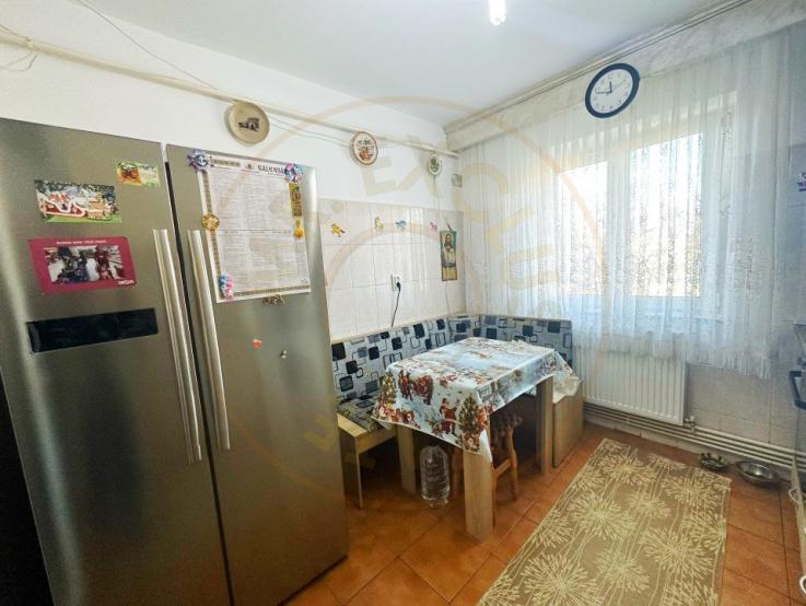 Apartament 4 camere + loc de parcare rezervat Trivale