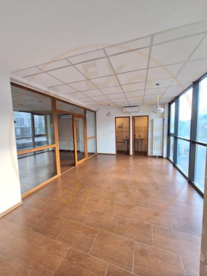 0% Comision-Spatiu multifunctional Bd. Fratii Golesti 