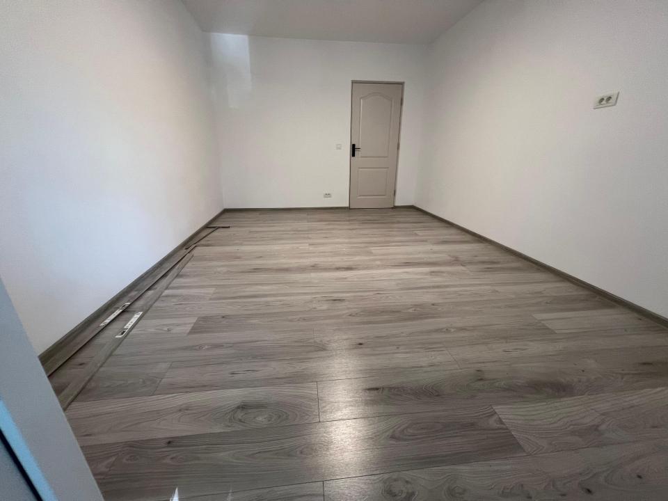 Vanzare apartament 2 camere decomandat - Tatarasi - renovat complet etaj 1