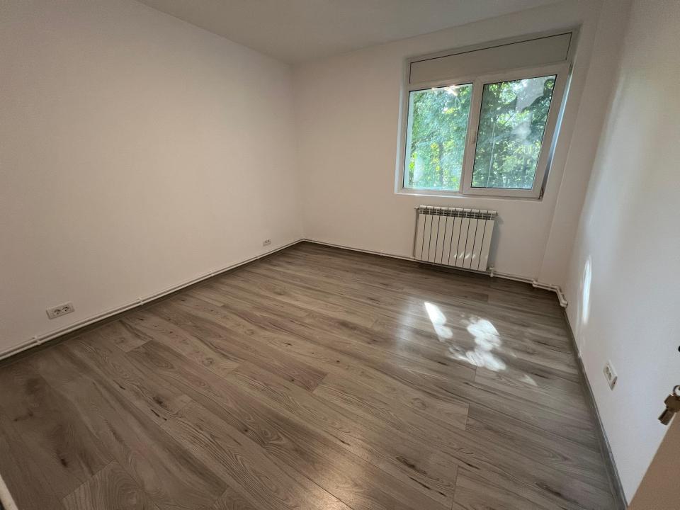 Vanzare apartament 2 camere decomandat - Tatarasi - renovat complet etaj 1