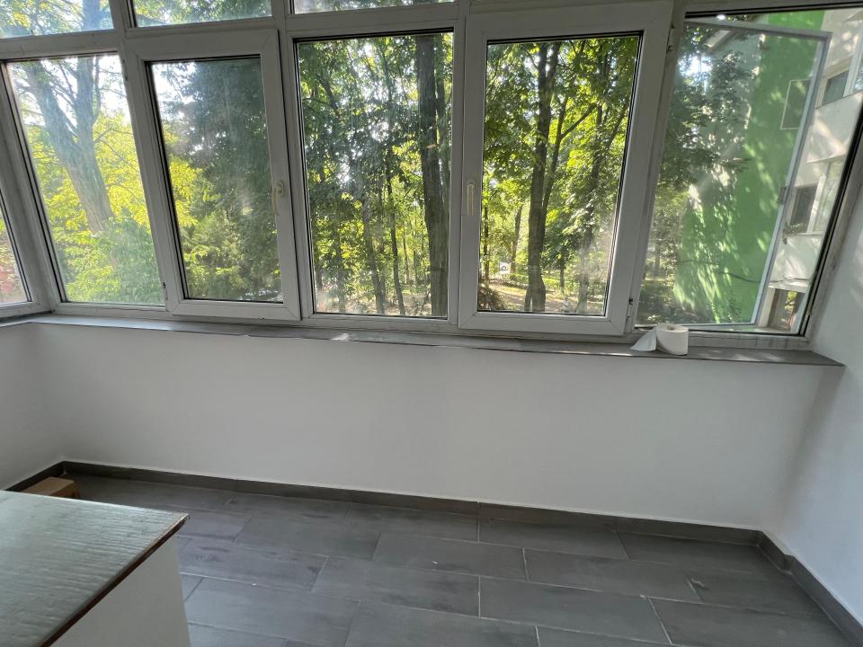 Vanzare apartament 2 camere decomandat - Tatarasi - renovat complet etaj 1