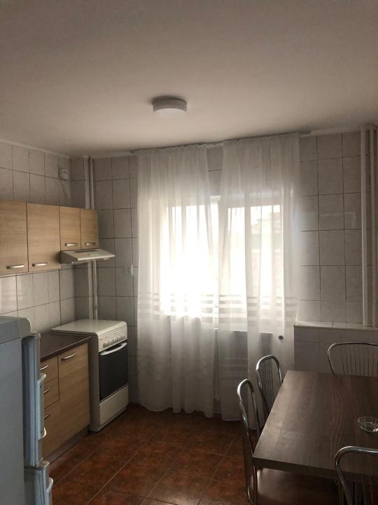 apartament ultracentral de inchiriat