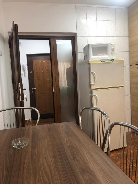 apartament ultracentral de inchiriat