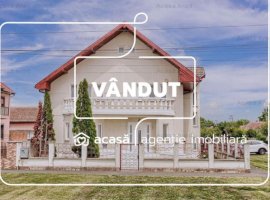 VÂNDUTĂ! Casă Sânicolaul Mic - zona Centrală - Comision 0%