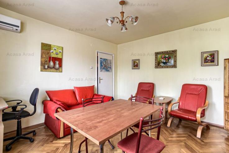 VANDUT! Apartament cu 2 camere etaj 2- Comision 0%