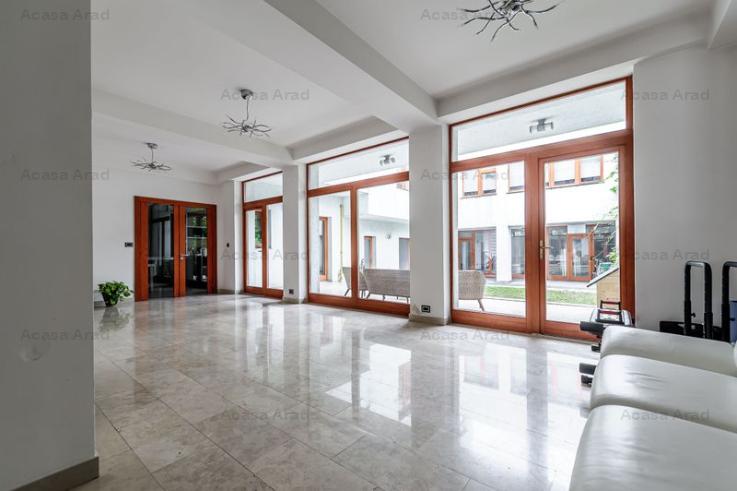 Casa exclusivista de 1.239 mp, ultracentrala în Arad