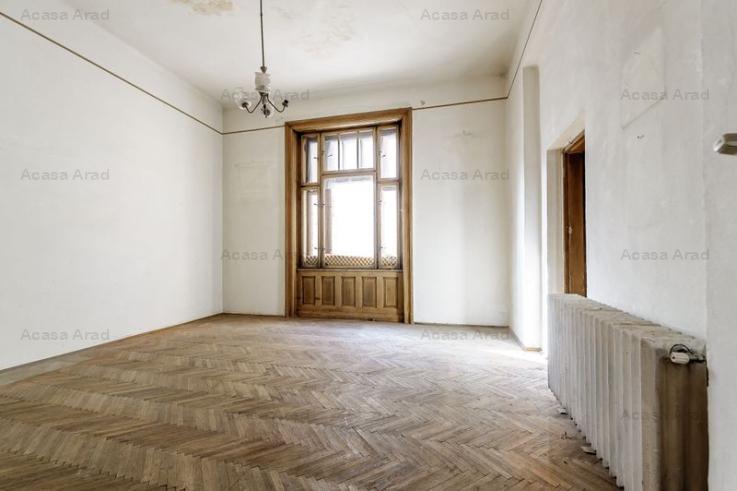 Apartament cu 4 camere în Palatul Bohuș, Arad