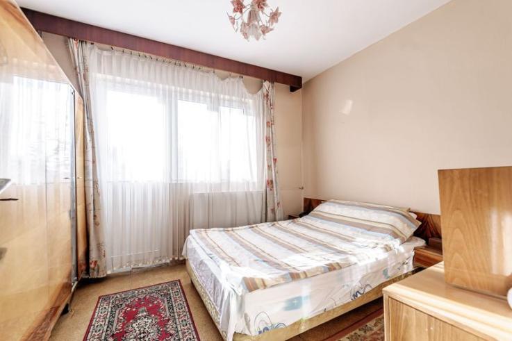 Rezervat! Apartament 3 camere, etajul 1 în zona Făt Frumos