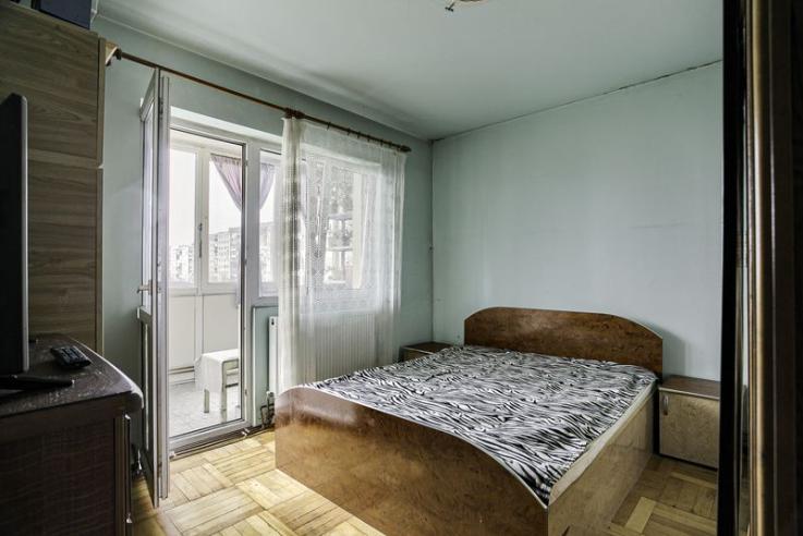 Apartament spatios cu 4 camere strada Fat Frumos