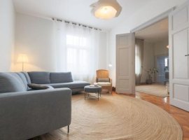 Apartament unic în Arad – Ultracentral, liniște, priveliște superbă