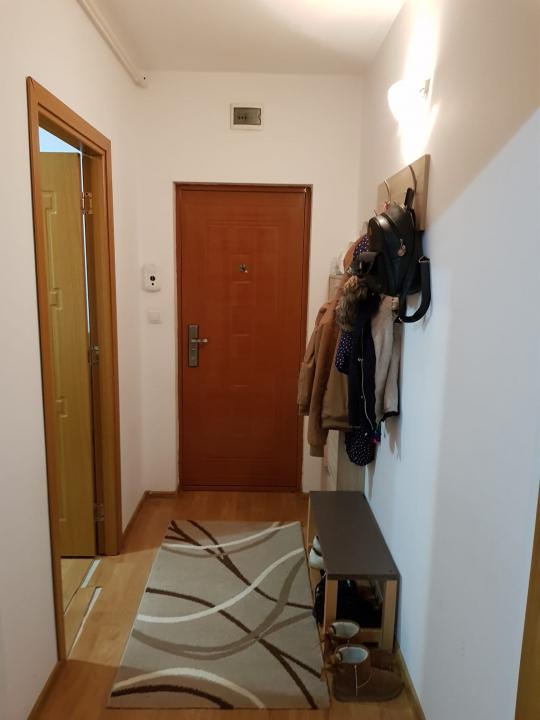 Apartament semidecomandat cu 2 camere in zona Girocului