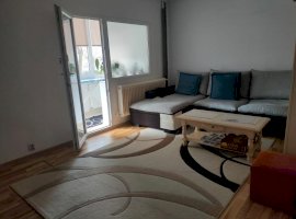 Apartament cu 4 camere decomandat, zona Lipovei