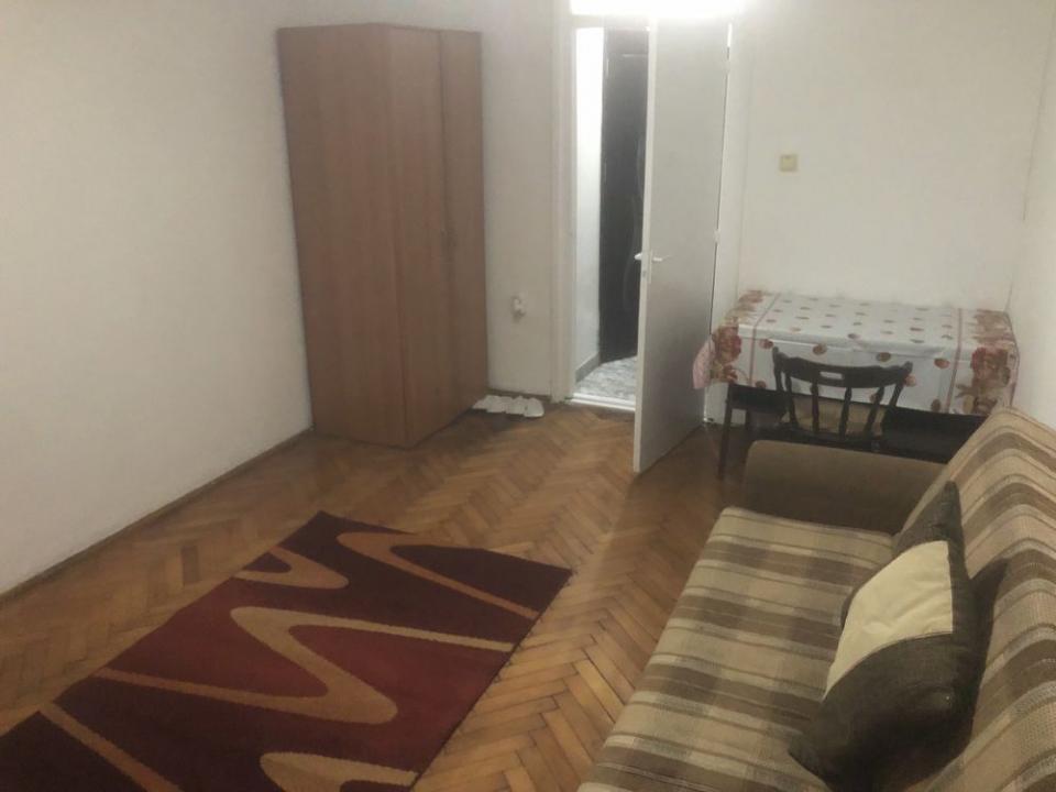 Apartament cu 1 camera in zona Complexul Studentesc
