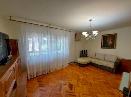 Apartament cu 4 camere decomandat ,zona Bucovina