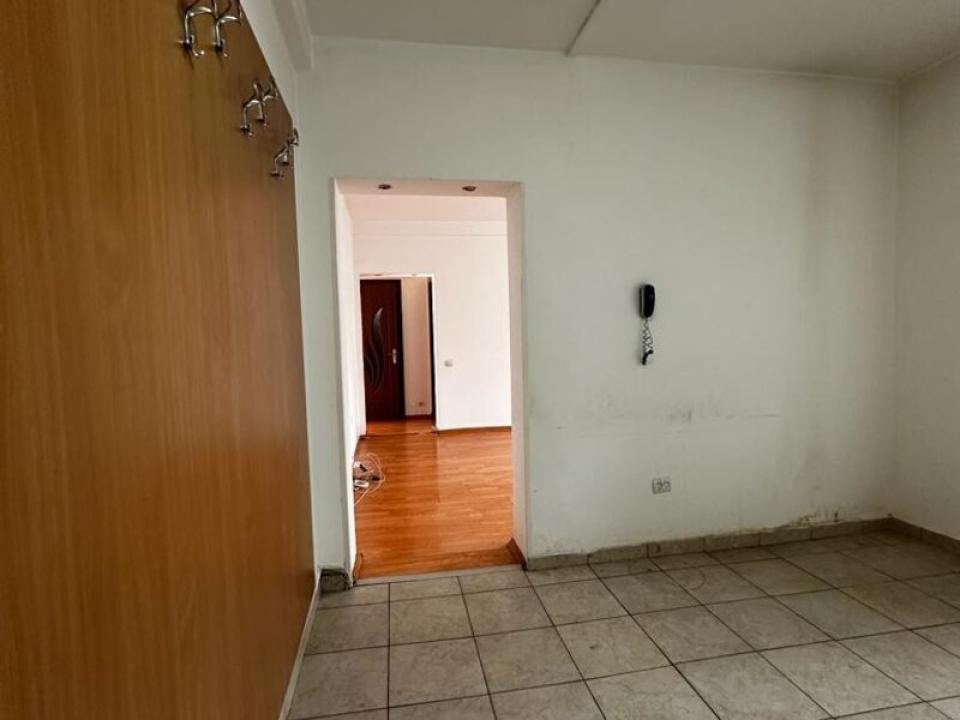 Apartament 3 camere stradal Baba Novac