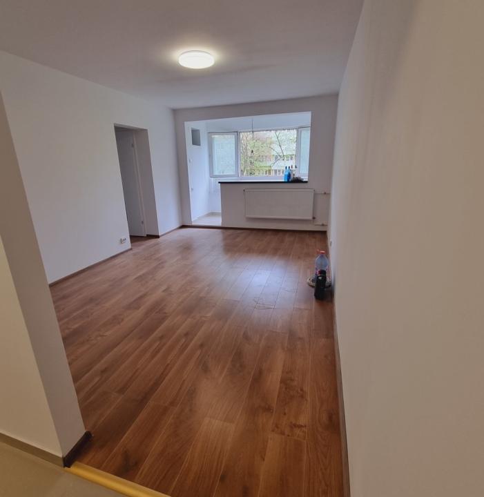 Apartament 3 camere renovat in bloc anvelopat, Favorit, Drumul Taberei