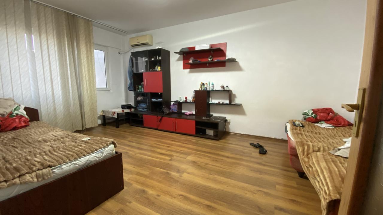 Apartament 3 camere comision 0, metrou Gorjului, Militari