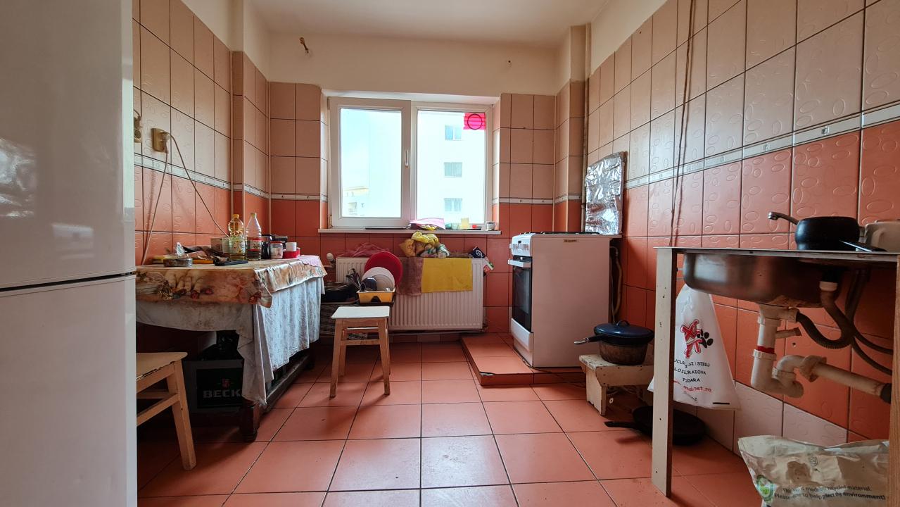 Apartament 2 camere bloc 1992 Tei / Obor / Parcul Circului