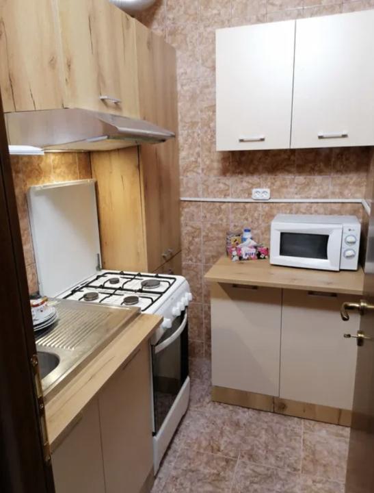 Apartament 2 camere 40mp pretabil comercial Metrou Titan