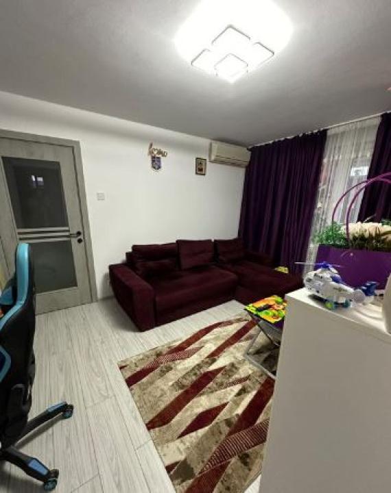 Apartament 2 camere renovat cu terasa in stare buna, Lujerului, Militari