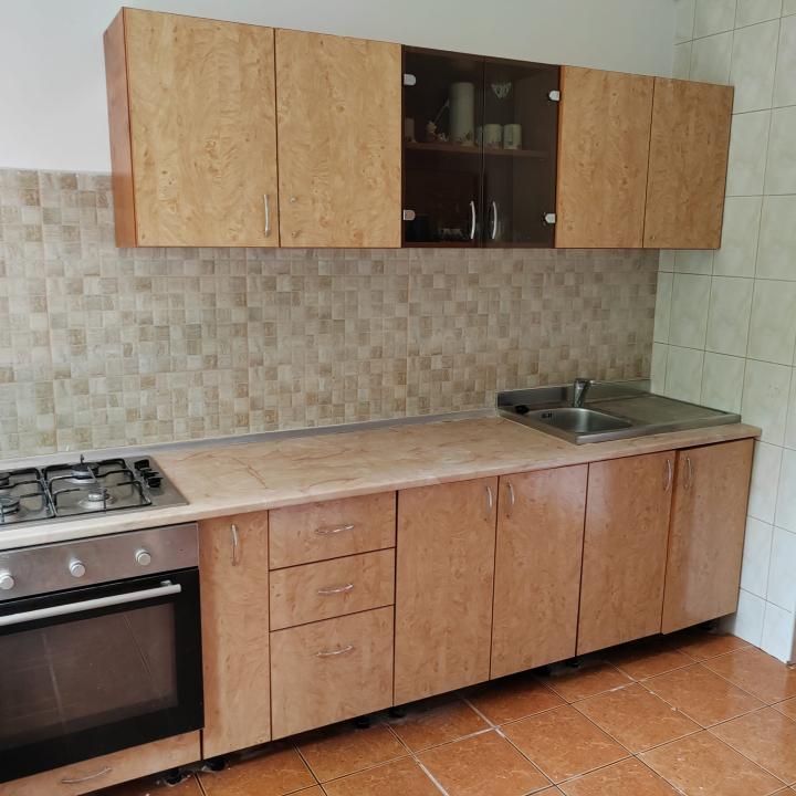 Apartament 3 camere la 3 minute de metrou Pacii, Militari